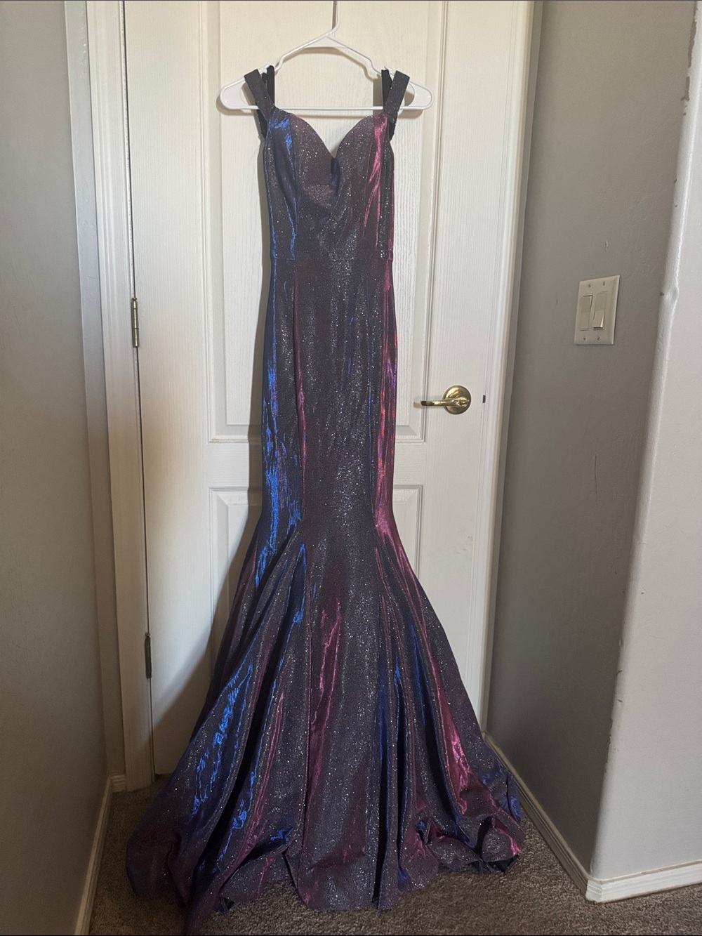Sleeveless Iridescent Mermaid Evening Gown - Purple/Blue